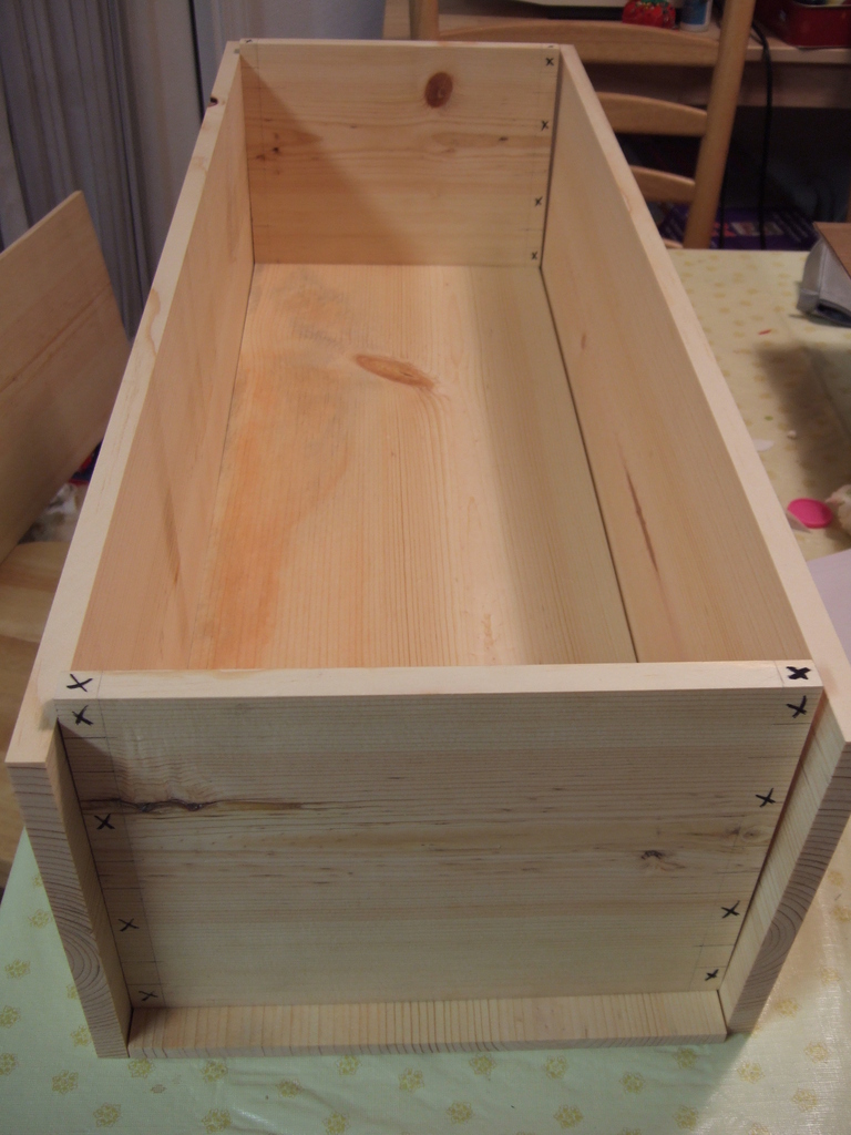 Daiku Dojo -- Woodworking How To's: Making a Japanese Toolbox